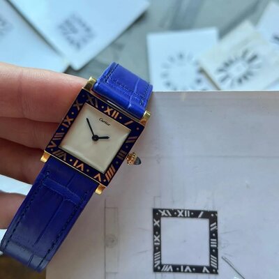 Il Tank in Smalto di Cartier London